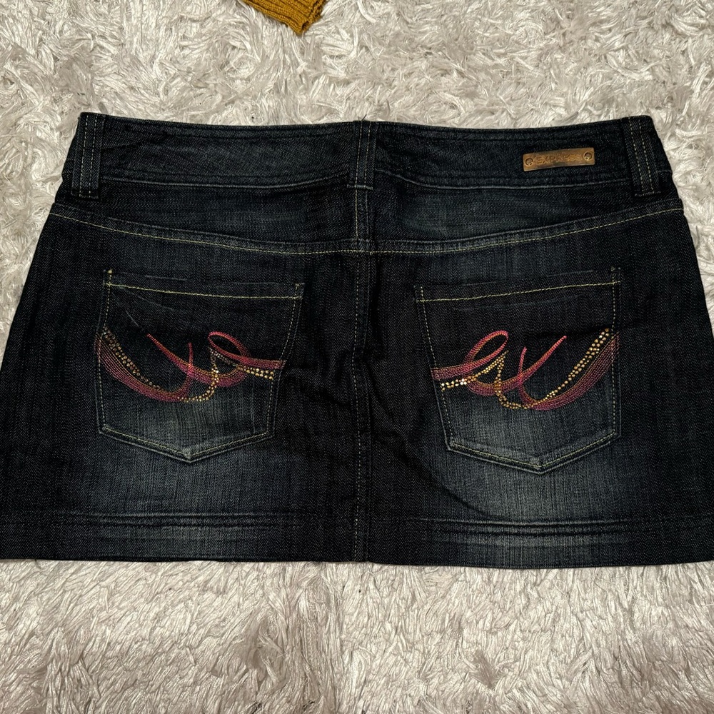 Express NEW Dark Denim Mini Skirt with Pink Embellished Pocket Designs (NWOT)
